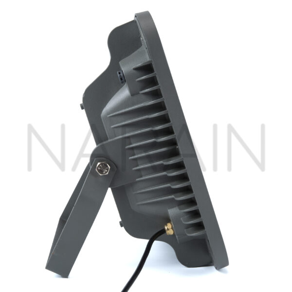 Commercial Grade Outdoor Security LED COB Flood Light 100-200W – Mains Wired - Image 5