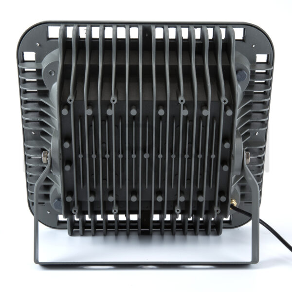 Commercial Grade Outdoor Security LED COB Flood Light 100-200W – Mains Wired - Image 4